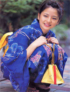 花野真衣